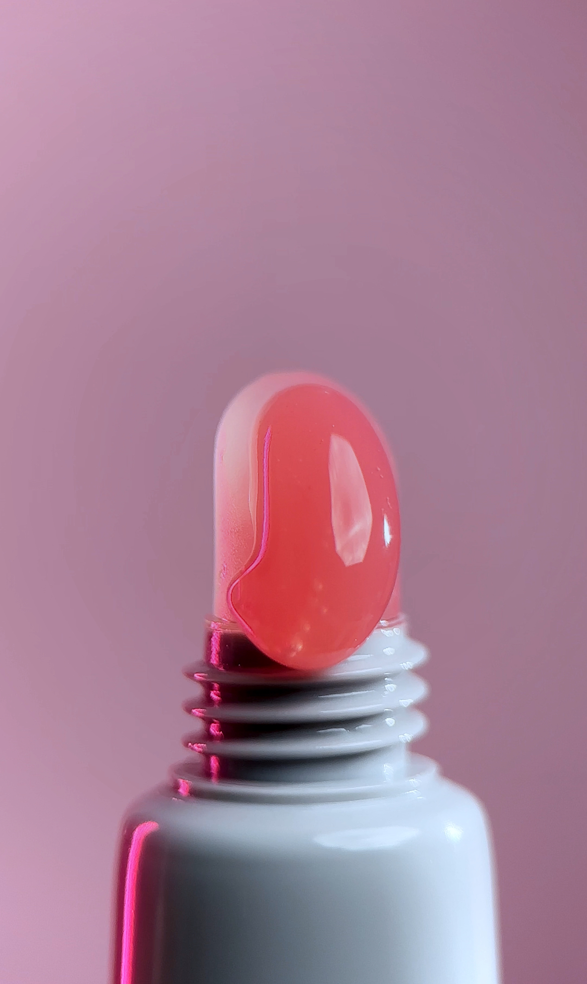 Бальзам-сироватка для губ MODAY Ultimatum Peptides Lips на основі пептидних комплексів Maxi-Lip та VOLUFORM та спікул 10 мл