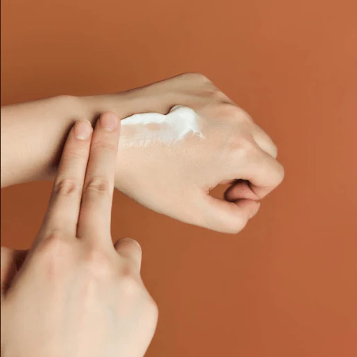 Крем для обличчя з пробіотиками Skin 1004 Madagascar Centella Probio-Cica Enrich Cream