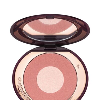 Рум'яна Cheek to Chic Charlotte Tilbury Pillow talk