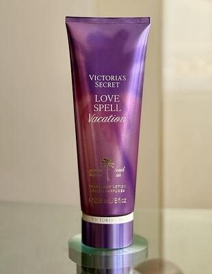 Лосьйон для тіла Victoria's Secret Love Spell Vacation