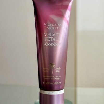 Лосьйон для тіла Victoria's Secret Velvet Petals Vacation