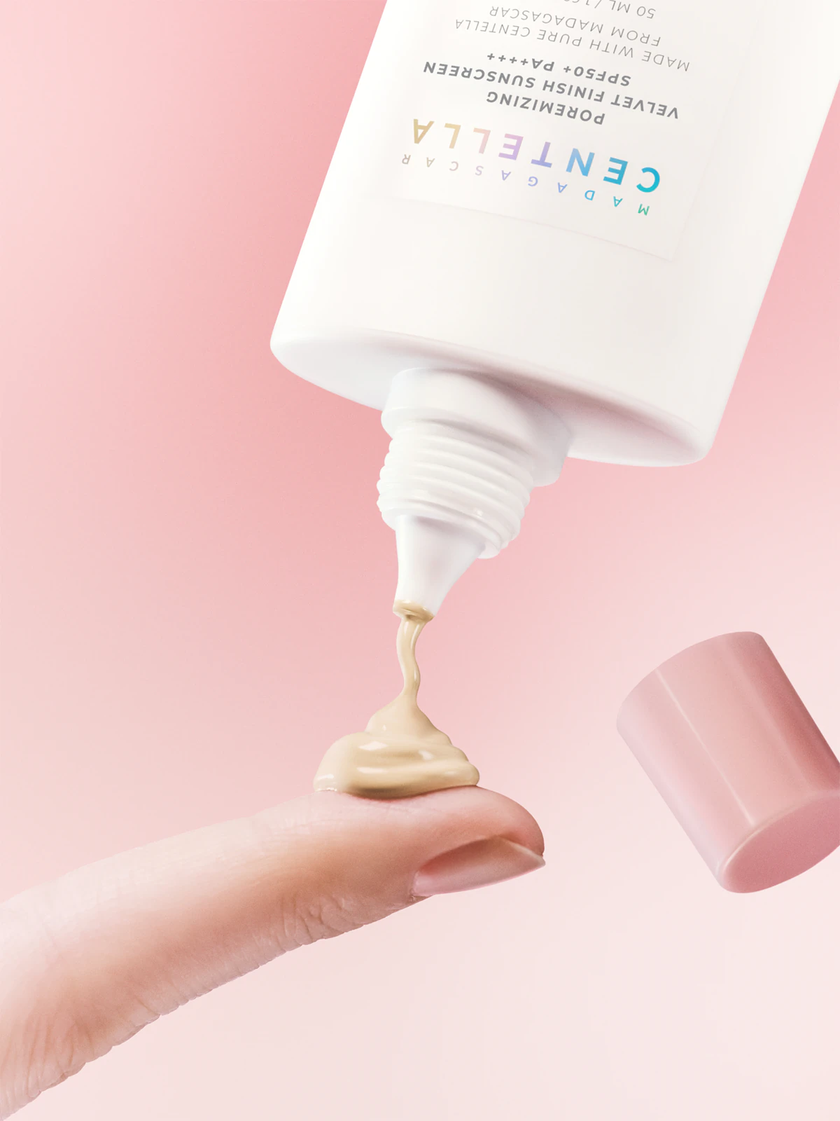 Тонуючий сонцезахисний крем SPF50+ PA++++ SKIN1004 - Centella Poremizing Velvet Finish Sunscreen 50ml